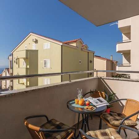 Gorgeous Apartment In Makarska With Wifi Exterior photo