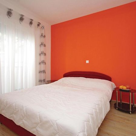 Gorgeous Apartment In Makarska With Wifi Exterior photo